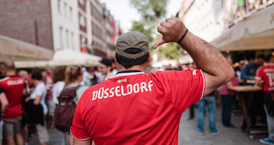 Crowd during Brewery Tour Dusseldorf.
